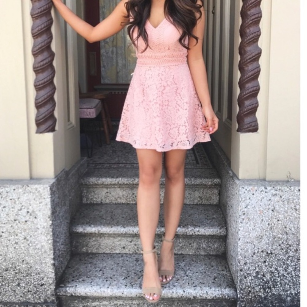 💕✨BLUSH PINK LACE DRESS✨💕